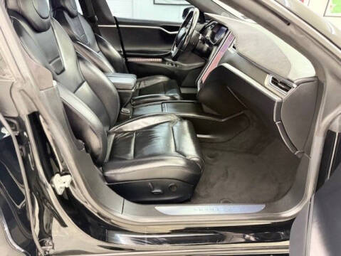 2017 Tesla Model S 75D