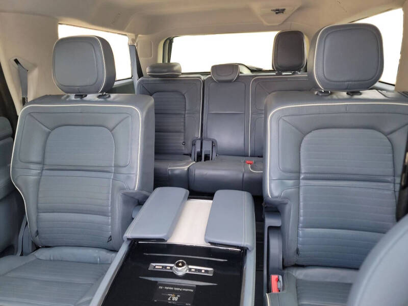 2019 Lincoln Navigator L Black Label