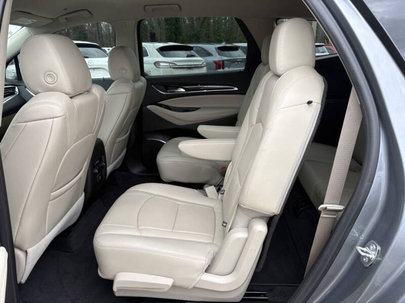 2020 Buick Enclave Essence