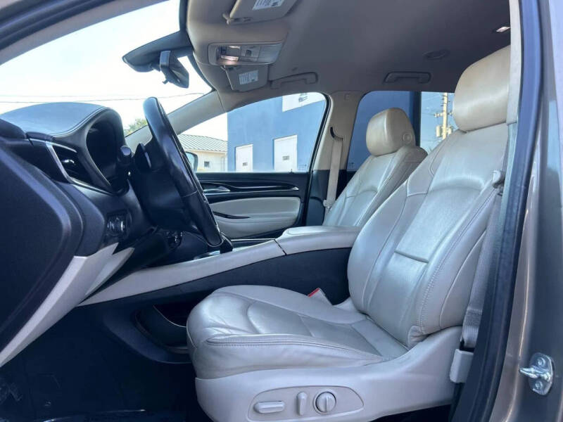 2020 Buick Enclave Essence