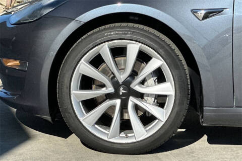 2019 Tesla Model 3 Standard Range Plus