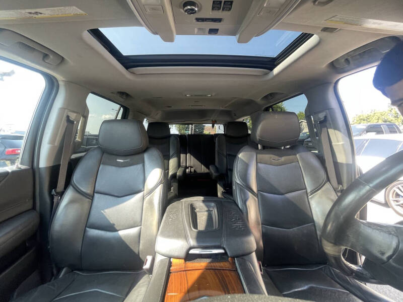 2015 Cadillac Escalade Luxury