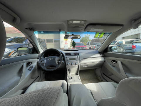 2011 Toyota Camry LE