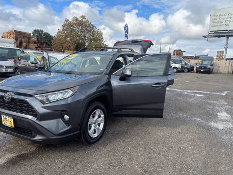 2019 Toyota RAV4 XLE