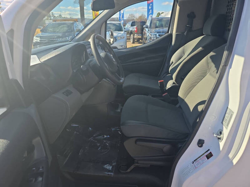 2017 Nissan NV200 SV