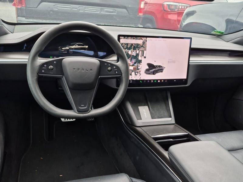 2022 Tesla Model S Plaid