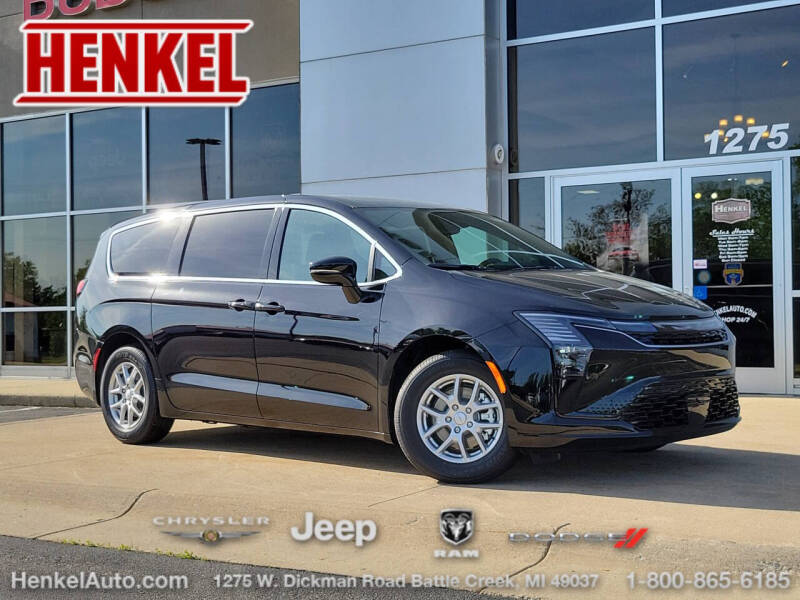 2027 Chrysler Pacifica Select