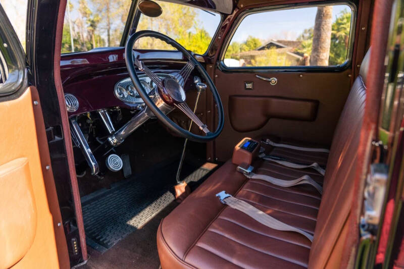 1938 Diamond T Pick Up
