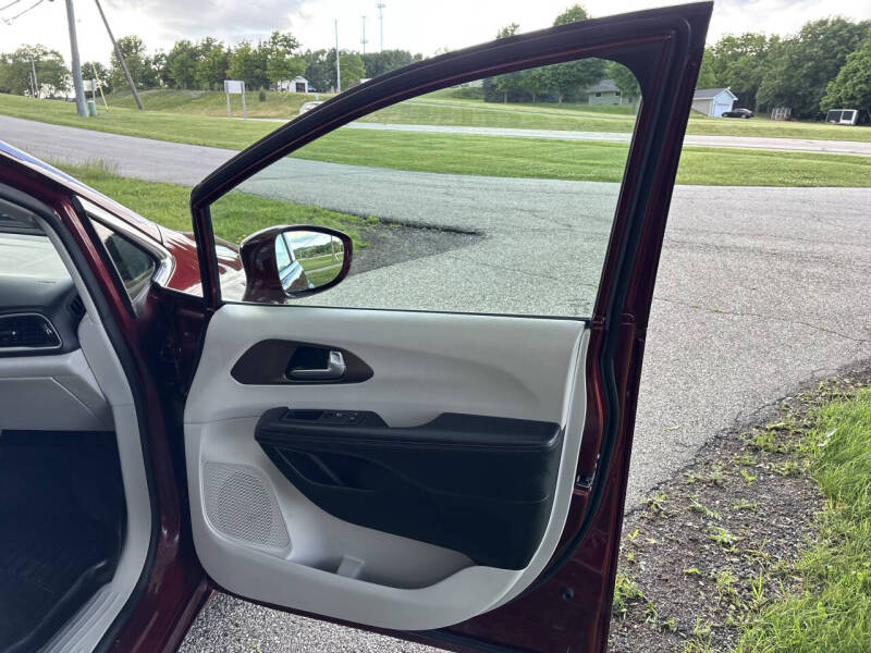 2018 Chrysler Pacifica Touring Plus