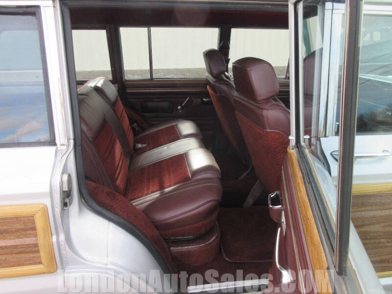 1989 Jeep Grand Wagoneer