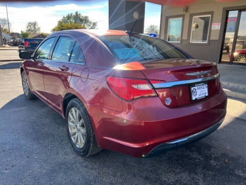 2013 Chrysler 200 Touring