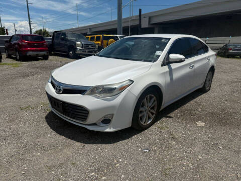 2014 Toyota Avalon XLE