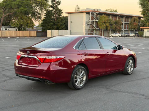 2016 Toyota Camry SE