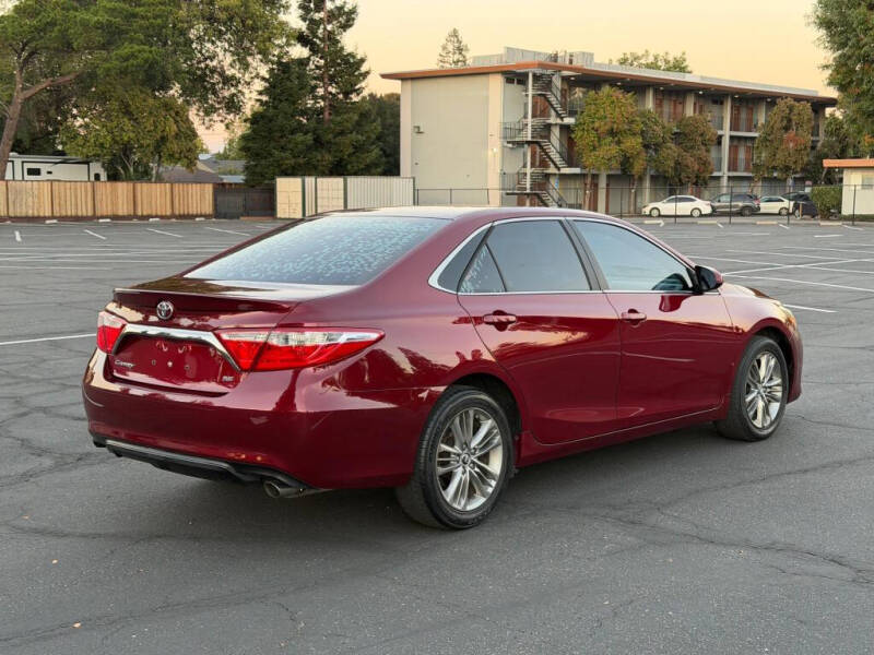 2016 Toyota Camry SE