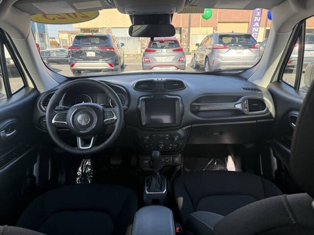 2023 Jeep Renegade Latitude