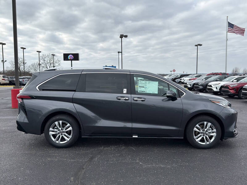 2025 Toyota Sienna Limited 7-Passenger