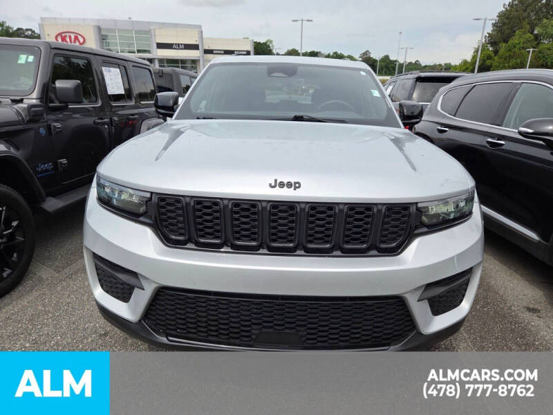 2025 Jeep Grand Cherokee Altitude