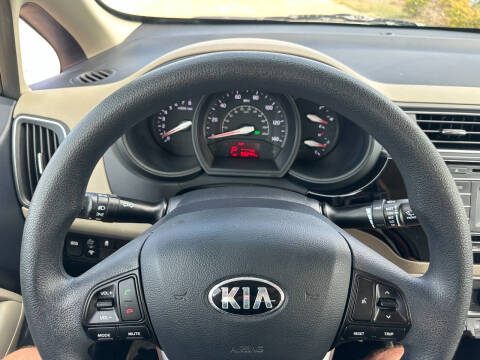 2016 Kia Rio LX
