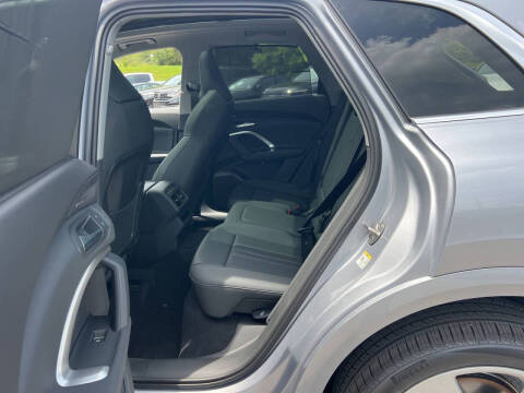 2026 Audi Q5 quattro Premium Plus TFSI