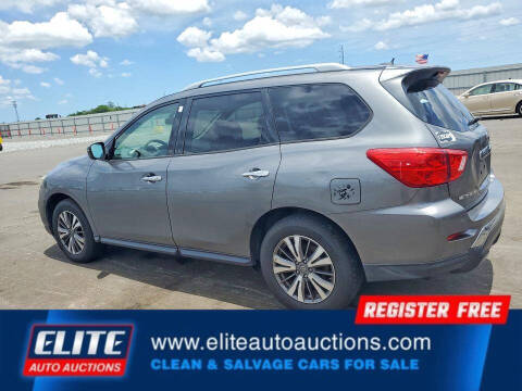 2018 Nissan Pathfinder SV