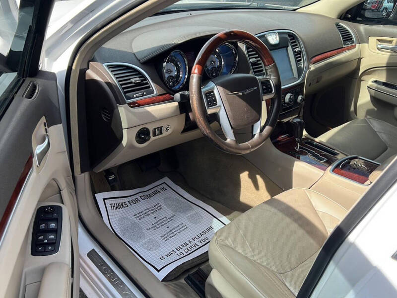 2011 Chrysler 300 Limited