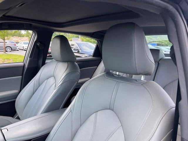 2019 Toyota Avalon XLE