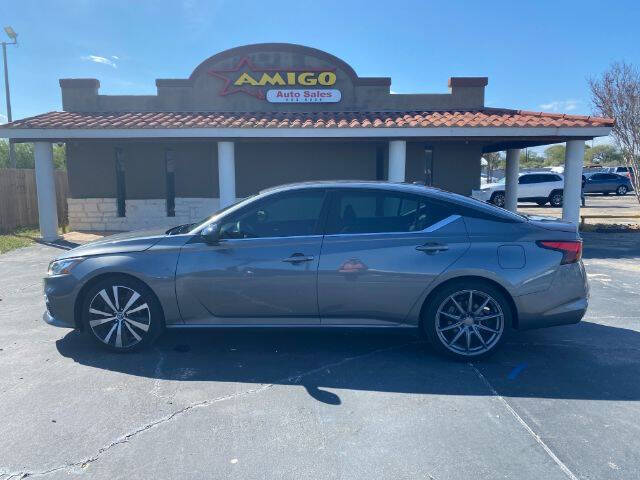 2020 Nissan Altima SR's photo