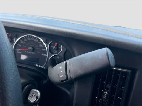 2024 Chevrolet Express 2500