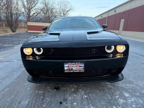 2015 Dodge Challenger SXT Plus