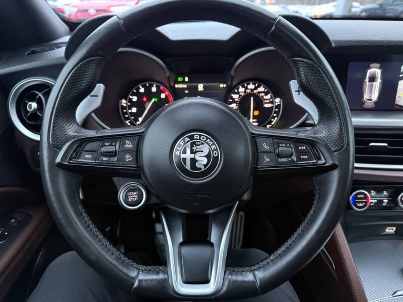 2021 Alfa Romeo Stelvio Ti Sport