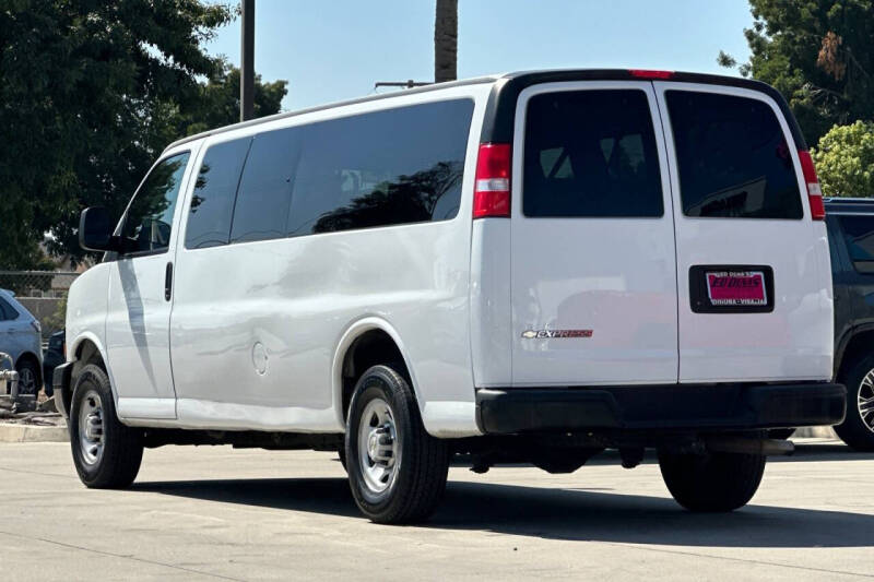 2023 Chevrolet Express LS 3500