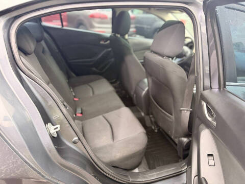 2015 Mazda MAZDA3 i Touring