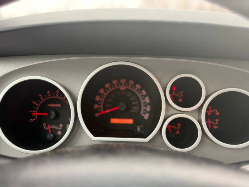 2008 Toyota Sequoia SR5