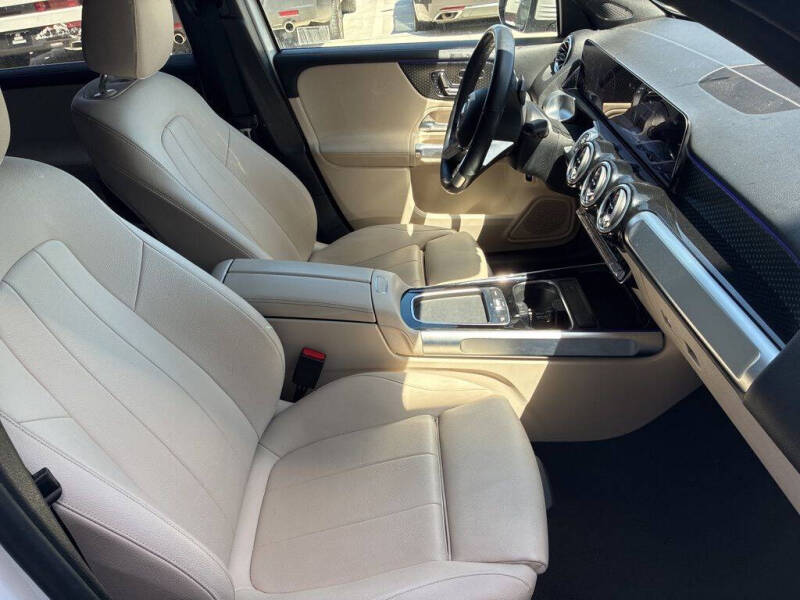 2025 Mercedes-Benz GLB GLB 250