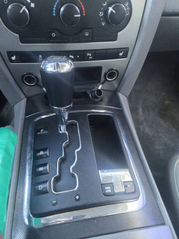 2007 Jeep Commander Sport