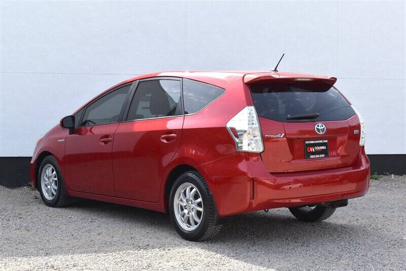 2012 Toyota Prius v Two