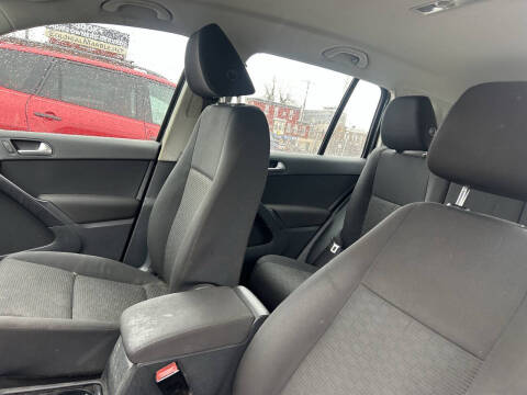 2014 Volkswagen Tiguan S 4Motion