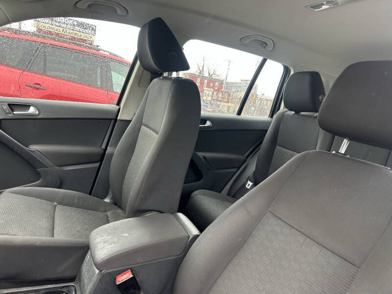 2014 Volkswagen Tiguan S 4Motion