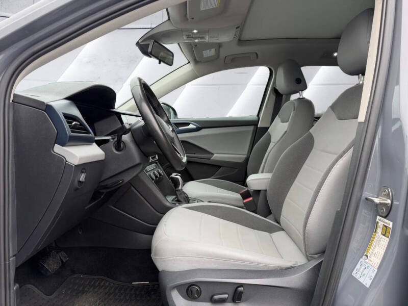 2022 Volkswagen Taos SE 4Motion