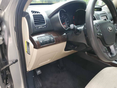 2015 Kia Sorento LX