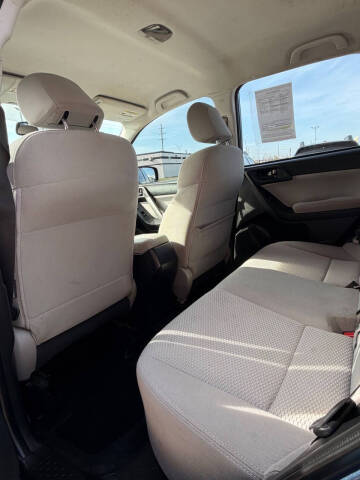 2015 Subaru Forester 2.5i