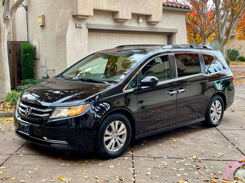 2016 Honda Odyssey null photo 3