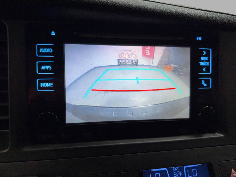 2016 Toyota Sienna SE 8-Passenger