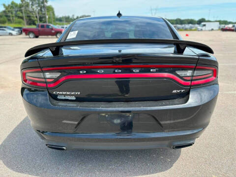 2016 Dodge Charger SXT