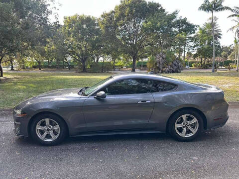 2021 Ford Mustang EcoBoost