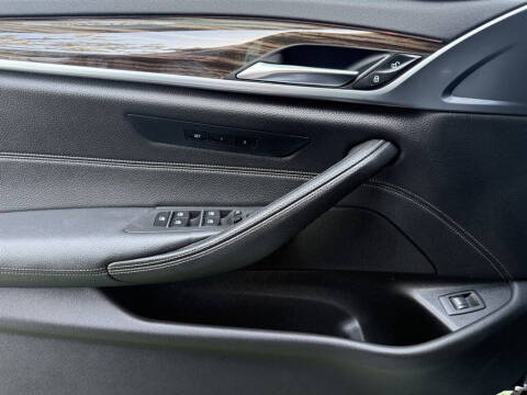 2019 BMW 5 Series 540i