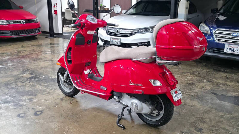 2007 Vespa GTS250ie