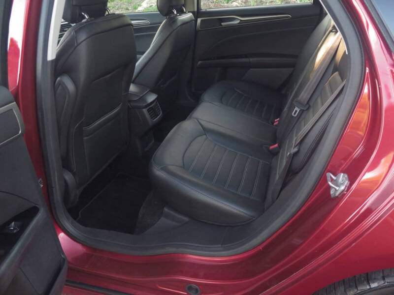 2013 Ford Fusion SE