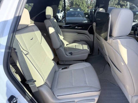 2023 Cadillac Escalade Premium Luxury