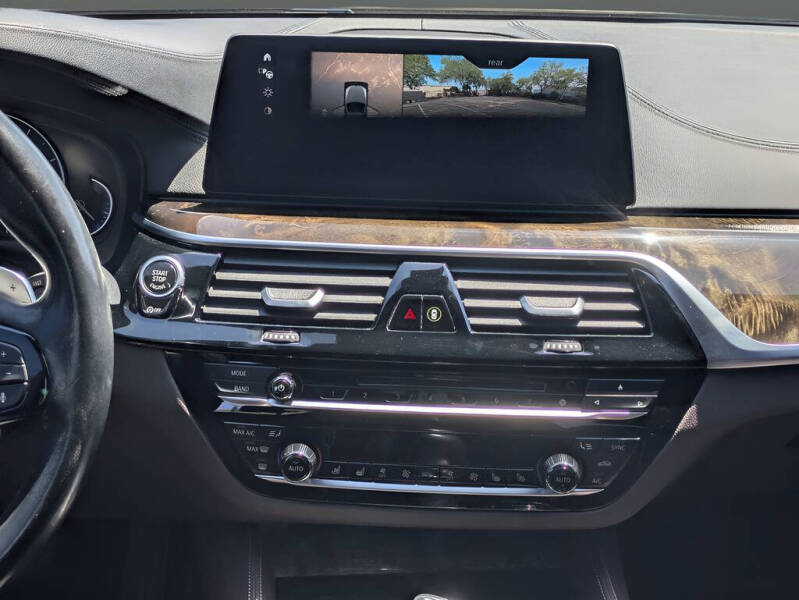 2017 BMW 5 Series 540i